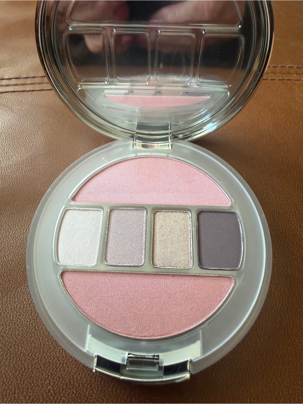 New Clinique Pink & Neutral Eyeshadow and Blush Compact